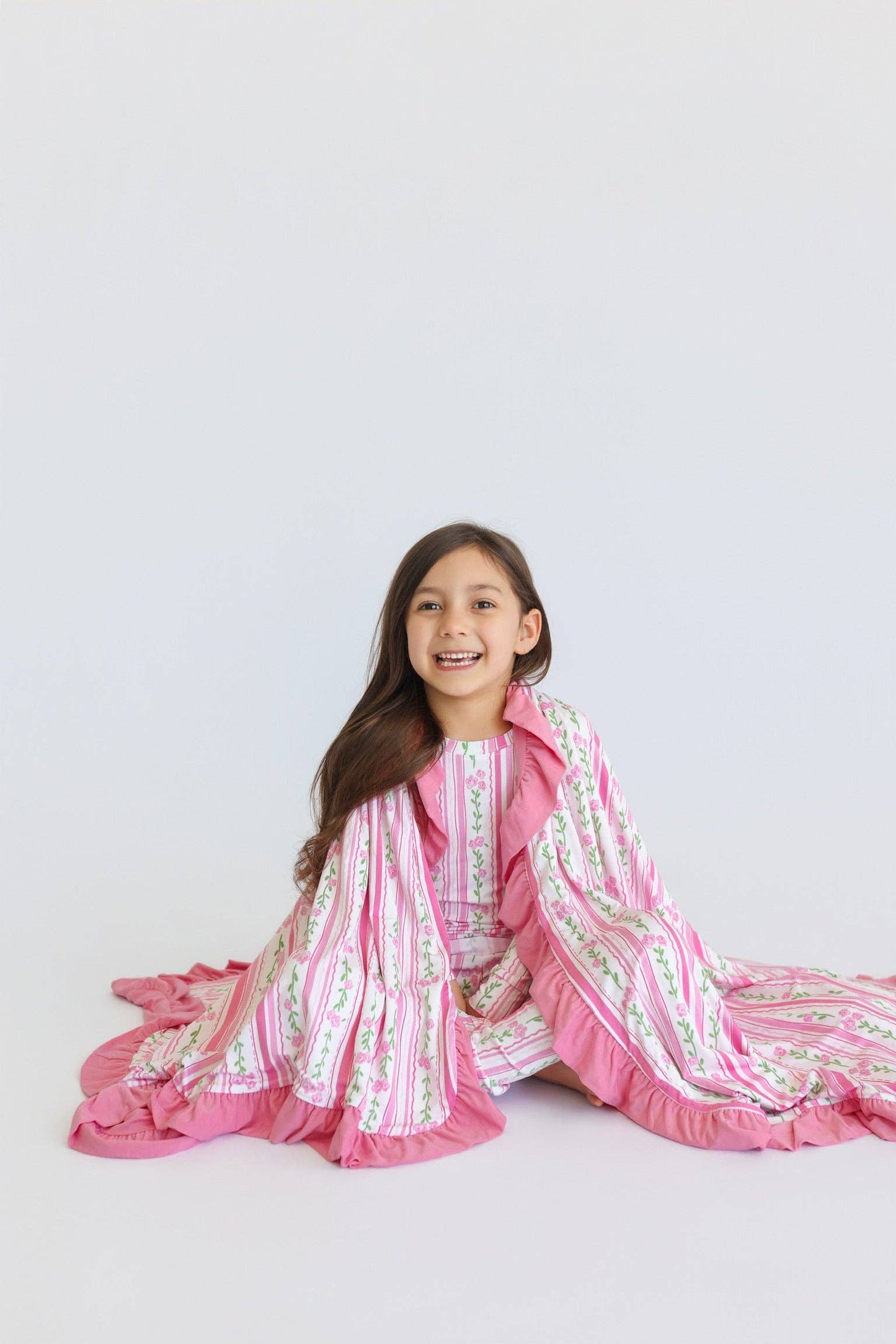 FOREVER FLORAL DREAM RUFFLE BLANKET